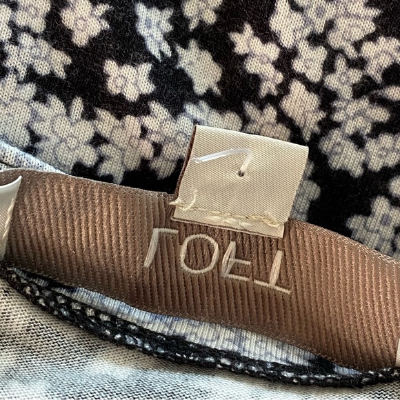 Loft Black and White Floral Split Sleeve Top - Picture 6 of 6